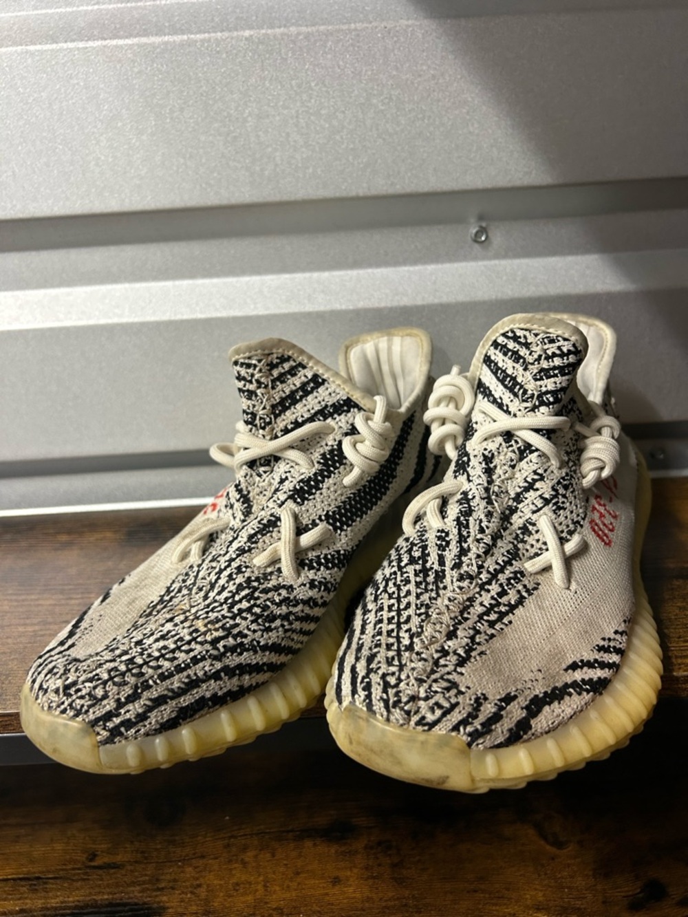 adidas Yeezy Boost 350 V2 Zebra 9 US No Box - Picture 3 of 8
